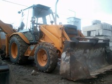 ����������-��������� CASE 580K