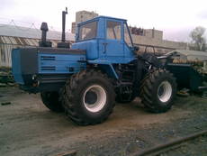 Фронтальный погрузчик Т-156Б