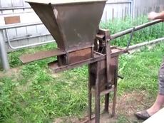 Станок по производству кирпича