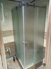 Душевые кабины из стекла на заказ Киев
