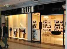 Стеклянные витрины (фасады), входные группы, перегородки,