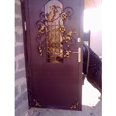 Входные металлические двери (не китай) в черкассах
