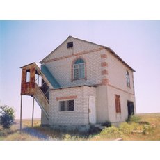 Дача - дом 2-х этажный, участок 6 сот. в Крыму возле моря