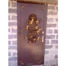 Входные металлические двери (не китай) в Черкассах