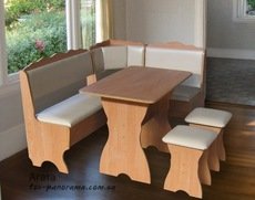 Кухонный уголок Агата со столом и табуретами