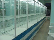 Торговое оборудование, витрина, стеллаж, прилавок