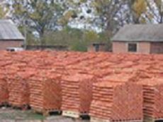 Рядовой кирпич от производителя.