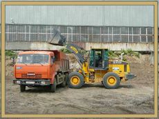 Песок, щебень, отсев, цемент, керамзит, перегной, чернозём.