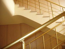 Алюминиевые перила и комплектующие, лестничные ограждения.