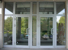 Алюминиевые двери, изготовление и установка дверей.