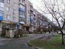 1кв. ЧЕШКА в центре пригорода Запорожья с подарком