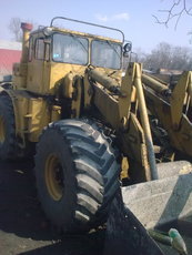 Продам фронтальный погрузчик К-700