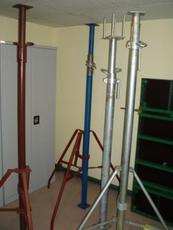 Опалубка: фанера, балка, шпилька, гайка, стойка, тренога