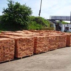 Кирпич рядовой и лицевой оптом недорого. Доставка по области
