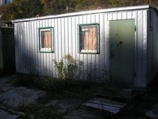 Продам бытовки б/у на метал каркасе+кунг