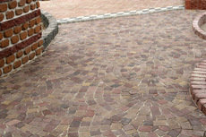 Укладка тротуарной плитки. Мощение плитки тротуарной ФЭМ