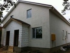 Предлагаю к продаже 3-х комнатную квартиру с собственным дво