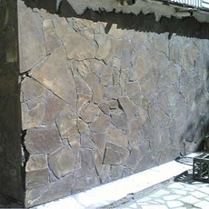 Облицовка природным и декоративным камнем.