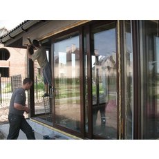 Алюминиевые параллельно-сдвижные двери REYNAERS (Бельгия)