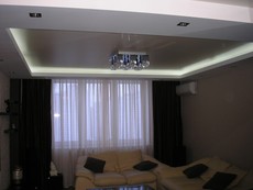 Неоновая подсветка потолка, пола.