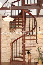 Дервянные лестниы и ограждения.