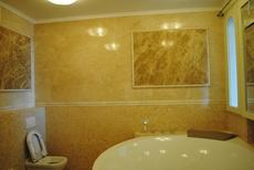 Мрамор, гранит, оникс, травертин.