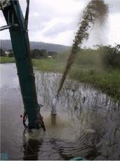 Земснаряд. Очистка озер земснарядом-амфибией. Намыв песка.