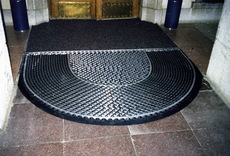 Системы защиты помещений от уличной грязи (РОГОЖИ)