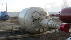 Продам химические реакторы от 0, 23м3. до. 100м3.