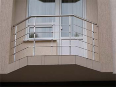 Ограждения, перила, поручни для лестниц, балконов.