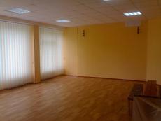 поклейка обоев и малярные работы