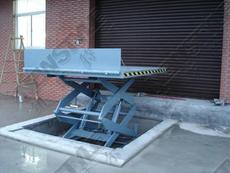 Подъемники. Подъемная платформа ножничного типа