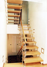 Установка, ремонт и отделка деревянных лестниц /0502029981/