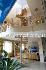 Лестницы, ограждения, перила, балясины, плинтуса. Работаем п