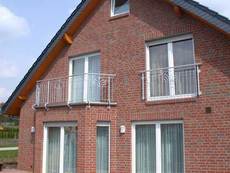 Оконные ограждения из нержавейки.