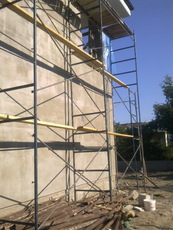 Сдаем в аренду леса для фасадных работ