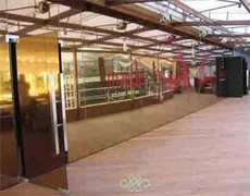 Стеклянные витрины (фасады), входные группы, перегородки