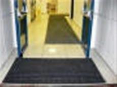Вестибюльные влагопоглощающие ковры