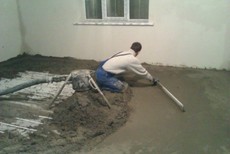 Стяжка пола машинная цементно-песчаная полусухая