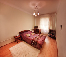 Посуточно сдам свою 2к. квартиру. Киев. Центр!