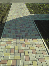 Укладка всех видов тротуарной плитки: ФЭМ, установка бордюр