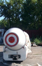 Продам Миксер - бетоновоз, пневмобетоноподатчик,