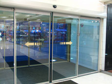 Автоматические раздвижнsе двери Тормакс в Крыму Симферополе