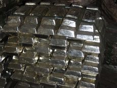 Продам олово О1пч в слитках содержание 99,95%.