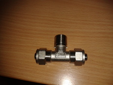 Фитинг для металопоастикавой трубы