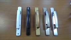 Нажимные гарнитуры для дверей