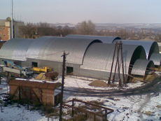 Изготовление и монтаж Бескаркасные арочные здания из рулонно