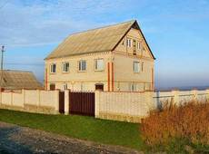 Продается часть двух этажного, или весь дом. Без посредников