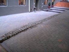 Укладка тротуарной плитки