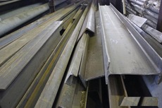 Продам недорого швеллер, двутавр, уголок, решетки
